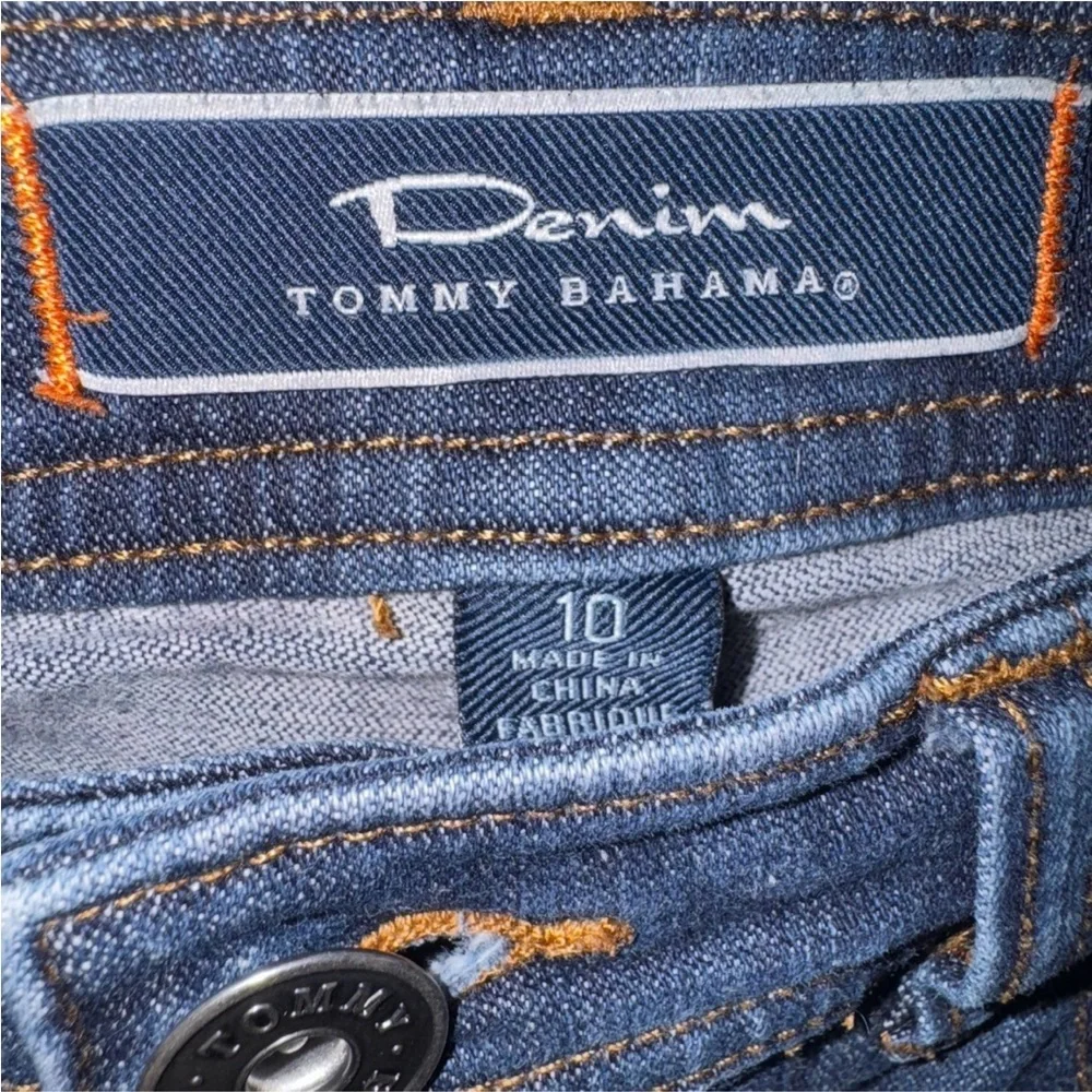 Tommy Bahama Bermuda Dark Blue Denim Shorts Sz 10 TW8594 14” Inseam Classic Fit